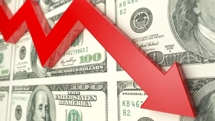 الدولار عند أدنى مستوى في 6 أسابيع وسط آمال إجراء محادثات مع إيران