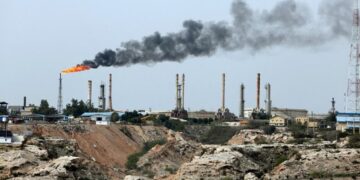 رصد طائرة استطلاعية أميركية بالقرب من جزيرة خارك الإيرانية