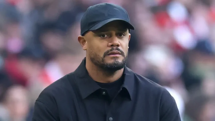 “فليشاهدوا!” – مدير بايرن ميونيخ يطلق تحذيرًا بشأن مستقبل فينسنت كومباني