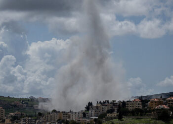 الجيش الإسرائيلي يعلن وقف إطلاق النار مع إيران ومواصلة حربه على “حزب الله” في جنوب لبنان