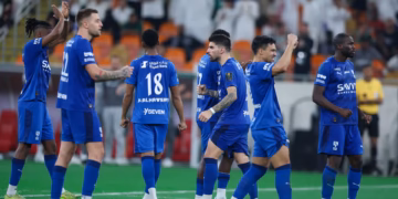 عاجل .. خبير تحكيمي يحسم الجدل حول أحقية الهلال في ركلة جزاء ضد التعاون